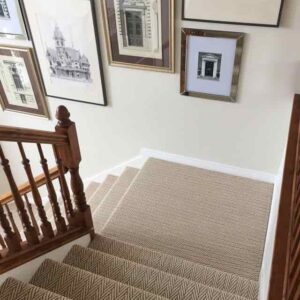 vacuum cleaning for carpeted stairs in 6 steps